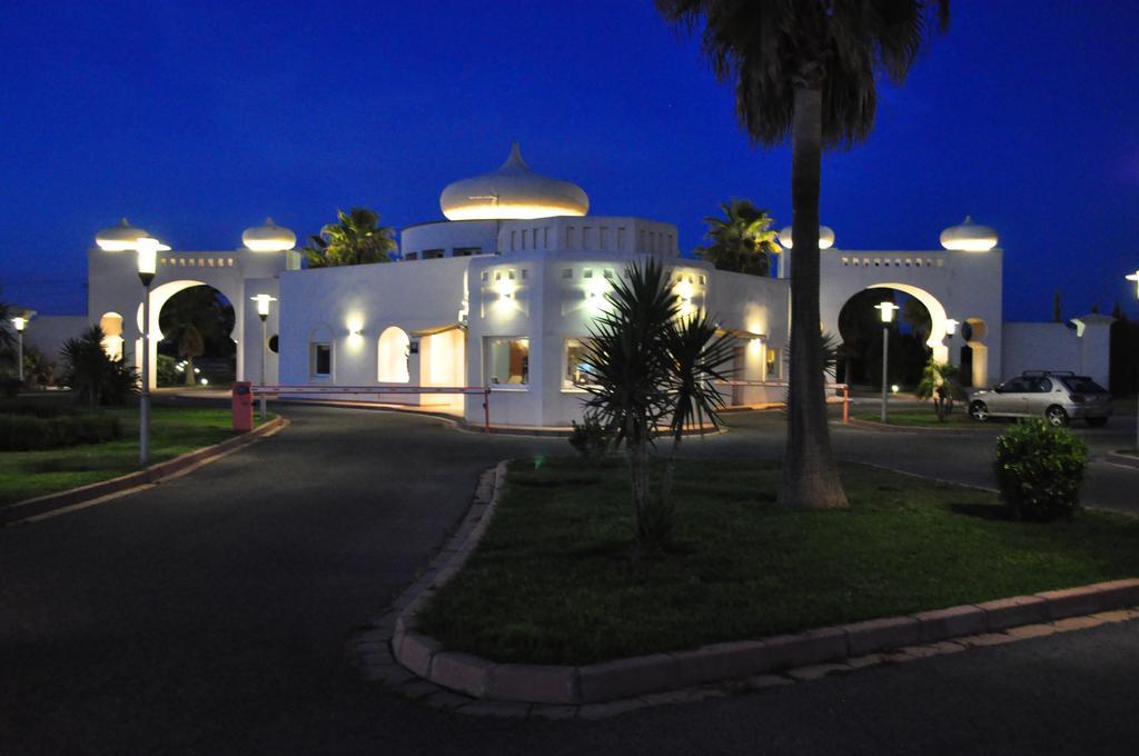 Hotel Alkalat Alcalá de Guadaira Extérieur photo