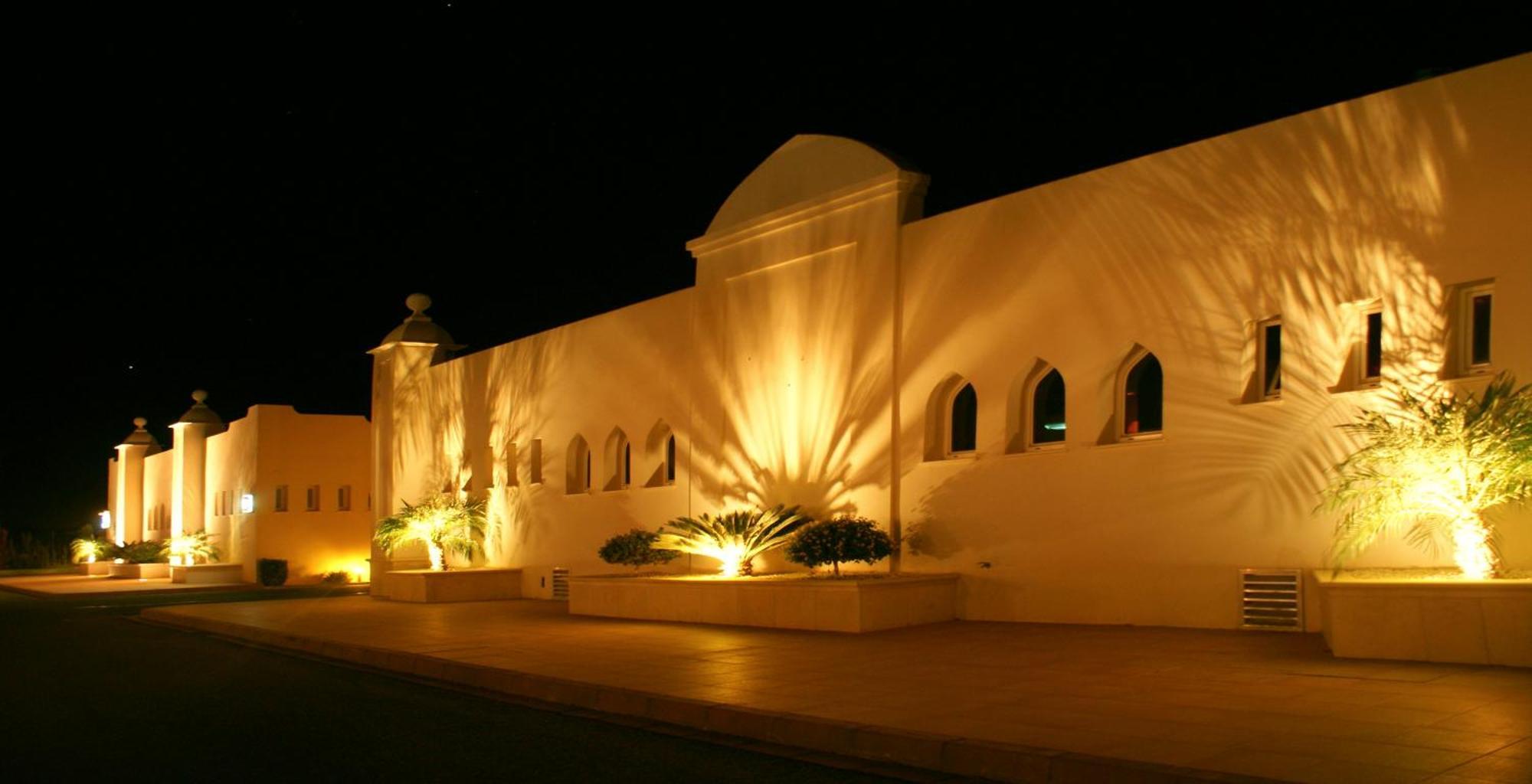 Hotel Alkalat Alcalá de Guadaira Extérieur photo